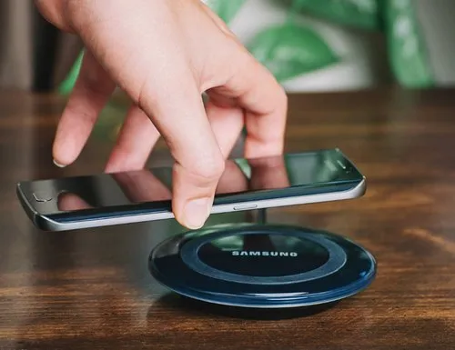 Samsung Wireless Charging Pad (Micro USB)